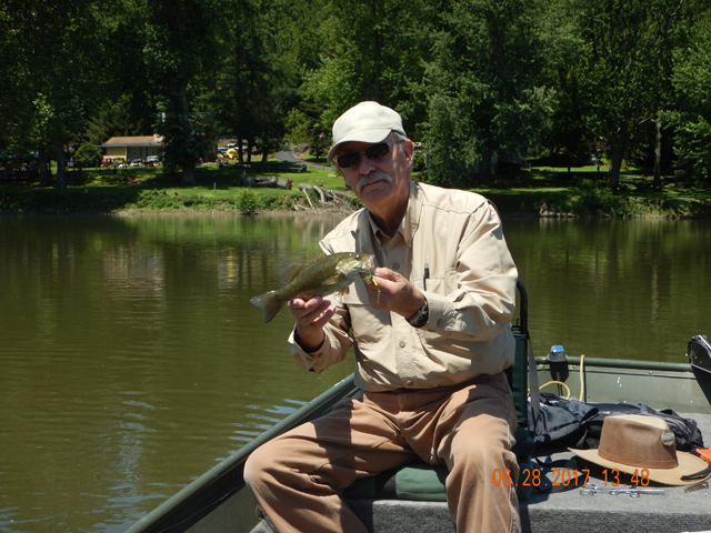 DSCN2184.jpg -                        Like I said, not real big but nice size and fun to catch.        