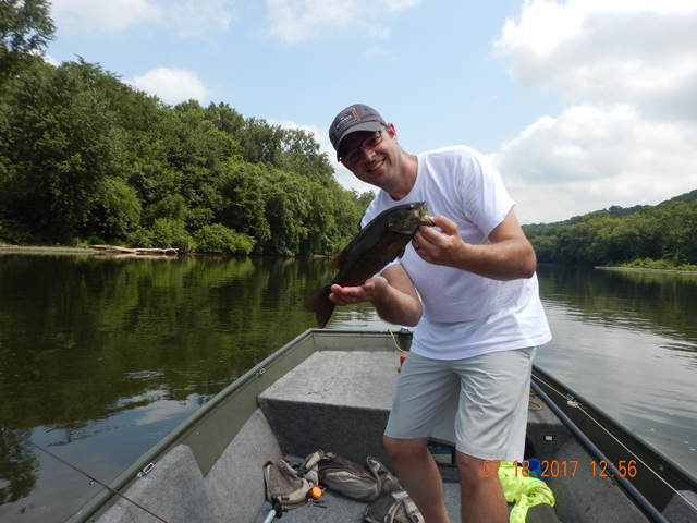 DSCN2200.jpg -                                Another nice one for Gary.