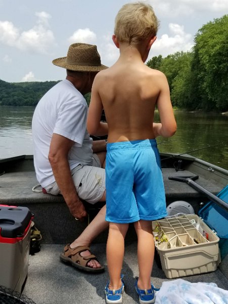 $Juniata1002$.jpg - Getting the gear in the water to fish.