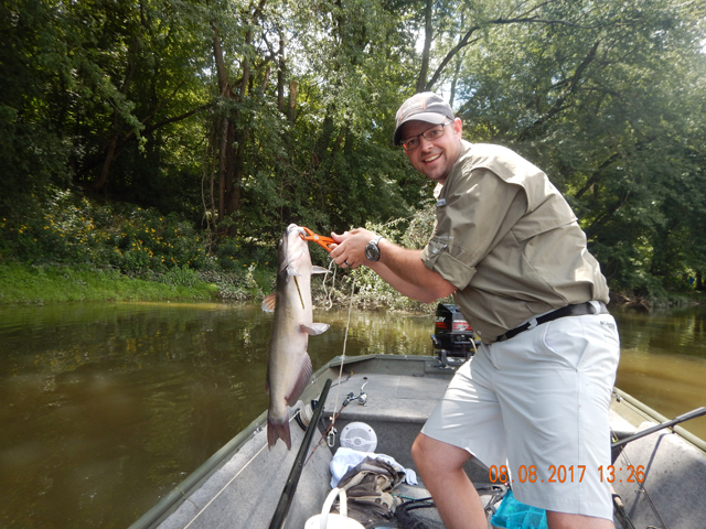 DSCN2307.jpg -                                On light tackle, it took 20 minutes to bring it in.