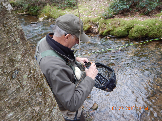 DSCN1142.jpg -                                Ed got this one and, as with most of the nice ones, a second or two to document the moment and back into the stream.
