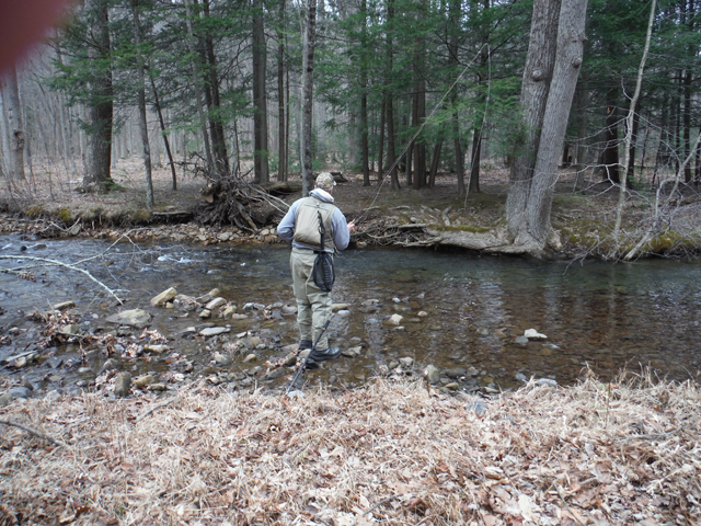 DSCF9568.jpg - Yours truly fishing a really good run.  Unfortunately, the fish had lockjaw.