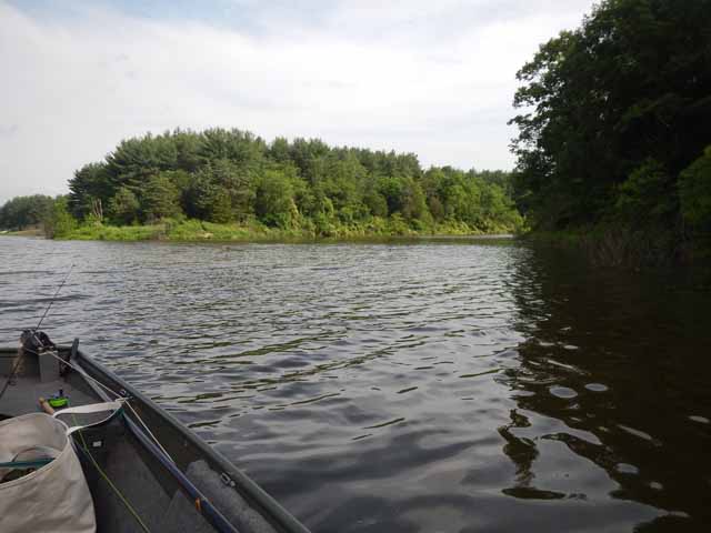 DSCN0110.jpg -                                It's a beautiful lake that is still in recovery from a recent draining.