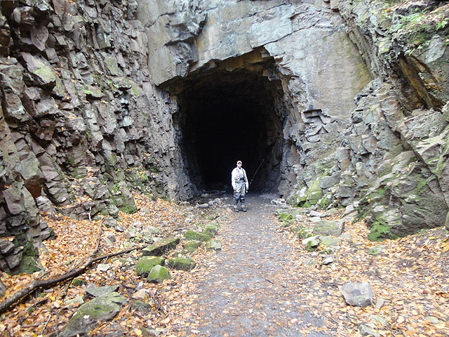 DSC01293.jpg -                          Gary at the Poe Paddy Mt Tunnel.      
