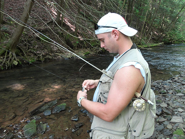 DSC00904.jpg -                                Look - Dave without a fish glove!