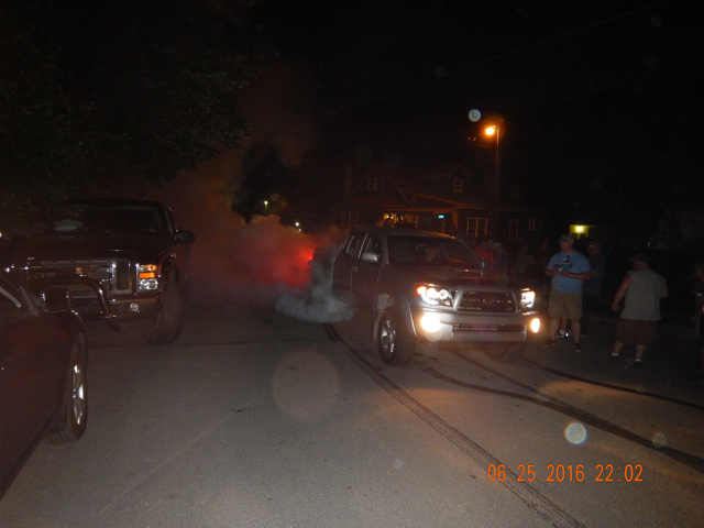 DSCN1505.jpg -                     This Toyota was clearly the top smoker of the the evening.  Maybe soft rubber and a little chemical???  Certainly cant be the power under the hood.           