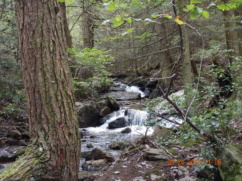 $Stone Cabin048$.jpg - Just started fishing at about 11 am.  Had to take this pic of the scenery.