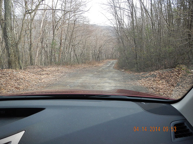 DSCN0456.jpg -                                Pic does not do it justice but the road on the way in is in really poor shape.