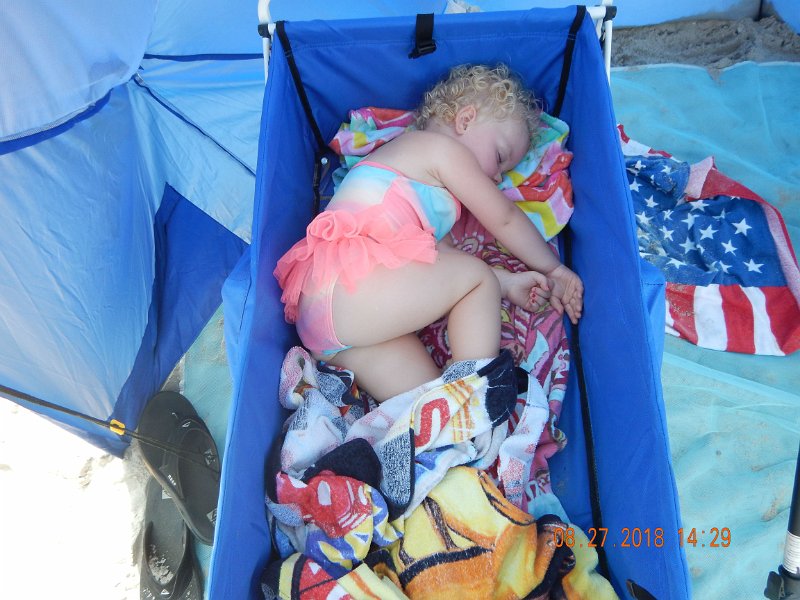 $Beach2018010$.jpg